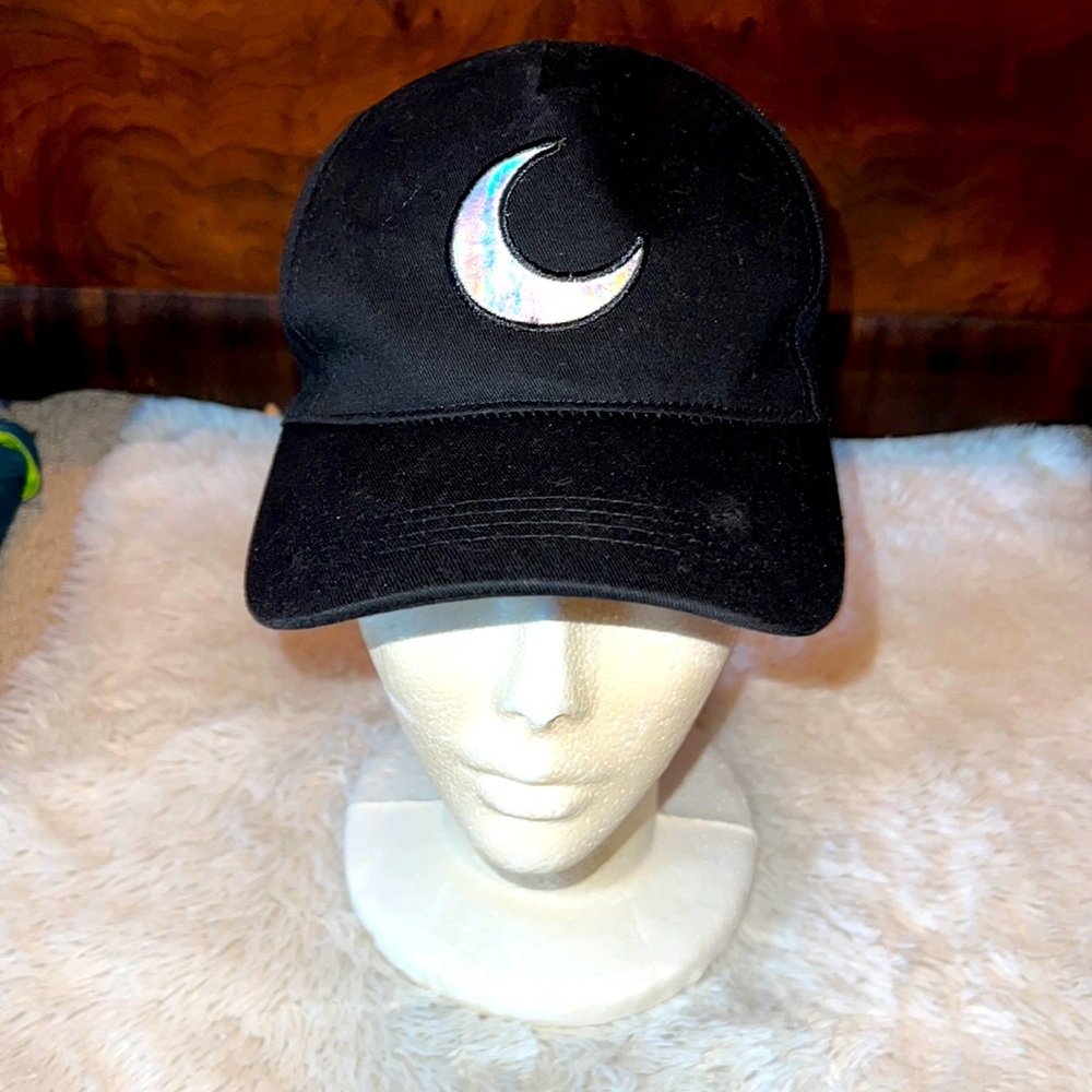 HICON MOON HAT